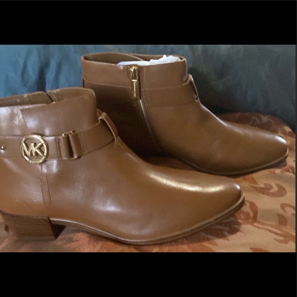 Michael Kors Ankle Boots Size 9